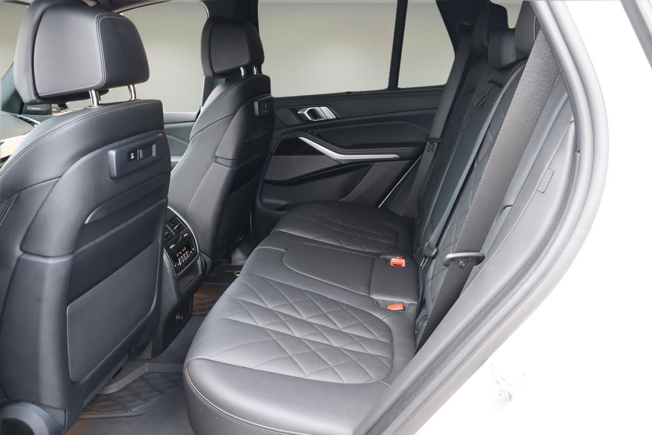 2023 BMW X5 M50i