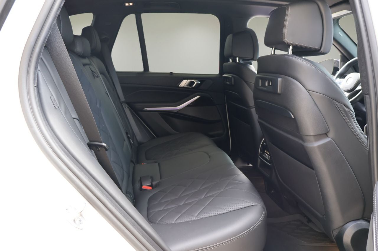 2023 BMW X5 M50i