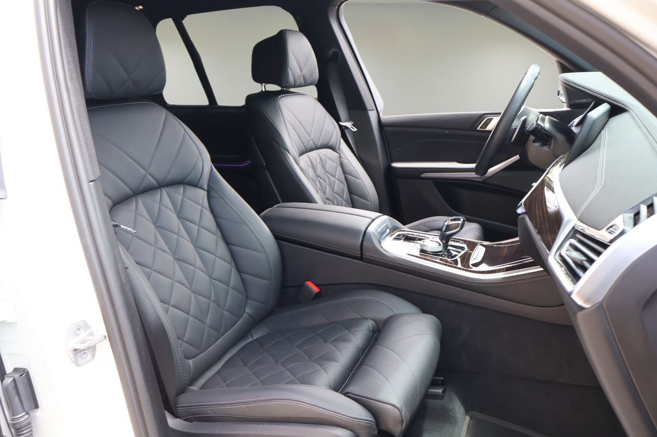 2023 BMW X5 M50i