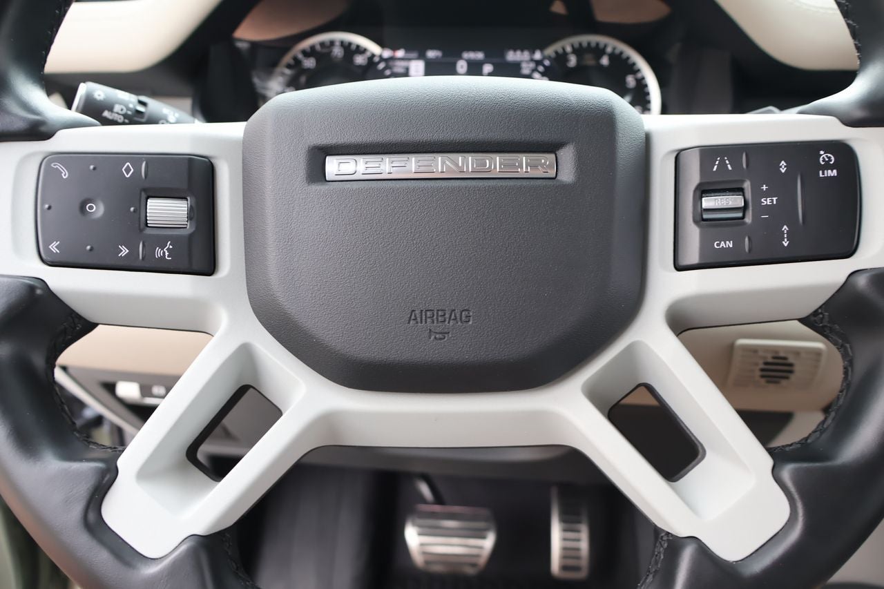 2023 Land Rover Defender 110 SE