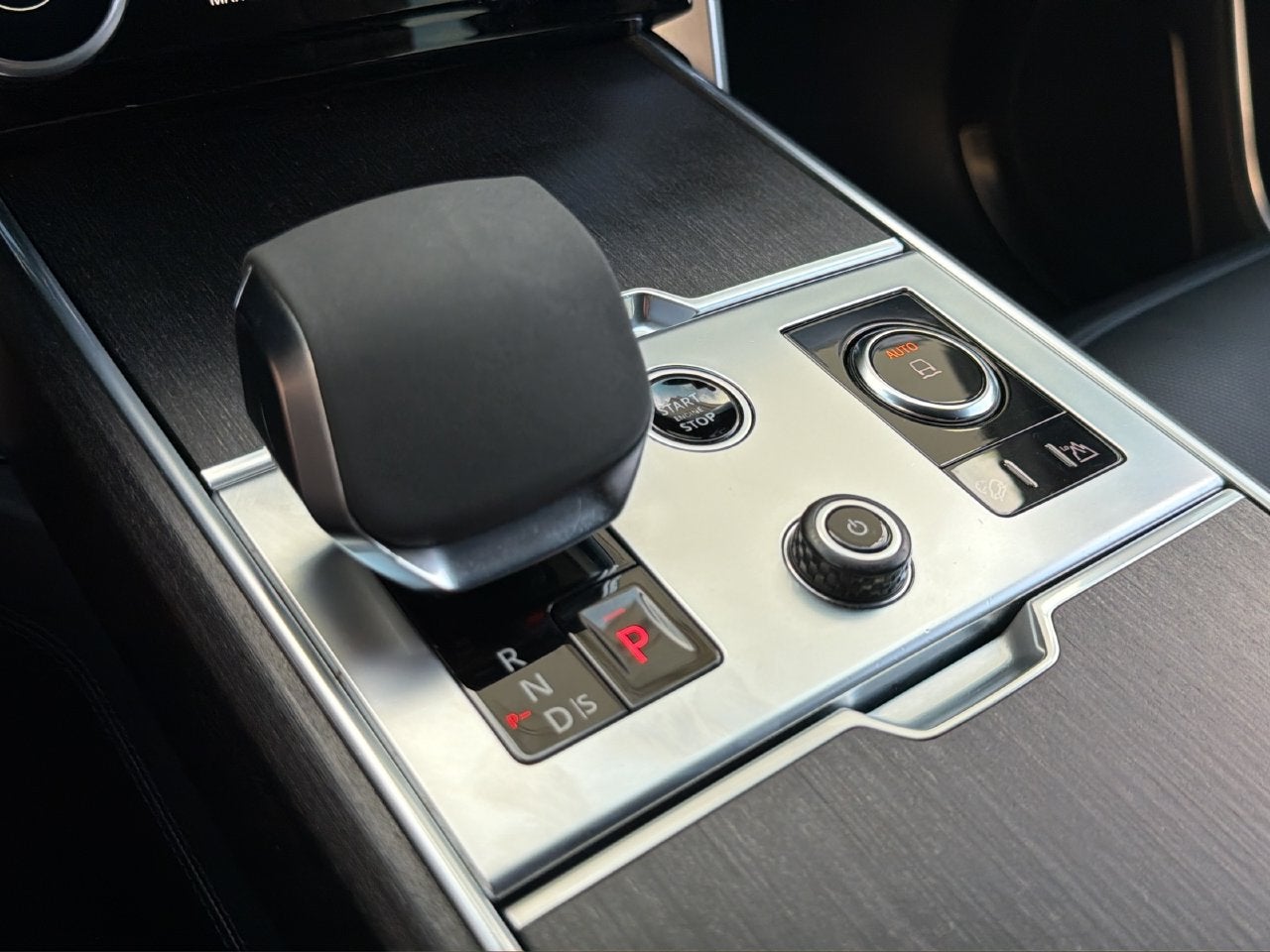2023 Land Rover Range Rover Autobiography