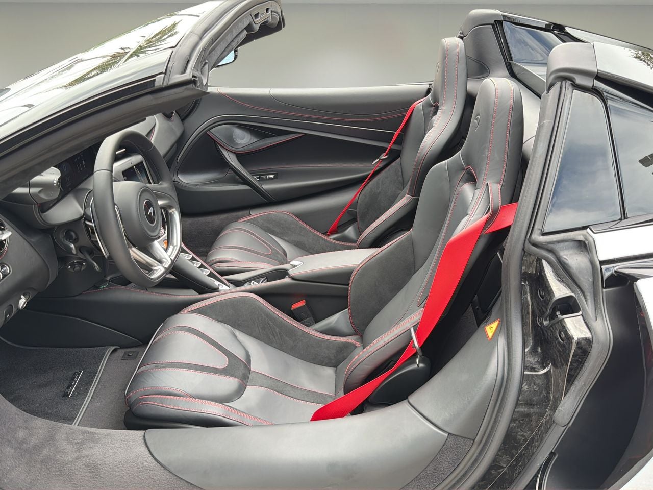2025 McLaren 750S Spider