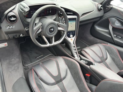 2025 McLaren 750S Spider