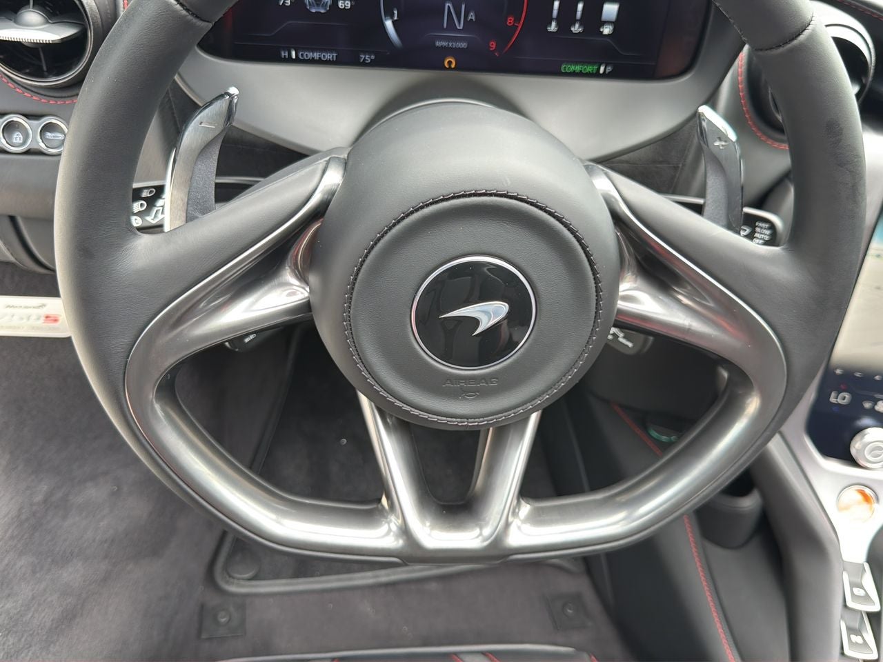 2025 McLaren 750S Spider