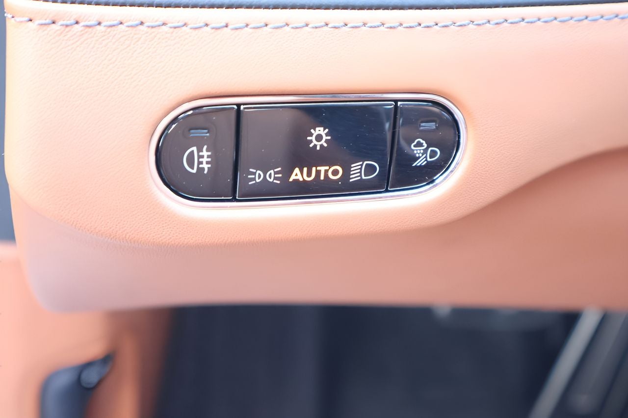 2024 Bentley Flying Spur Base