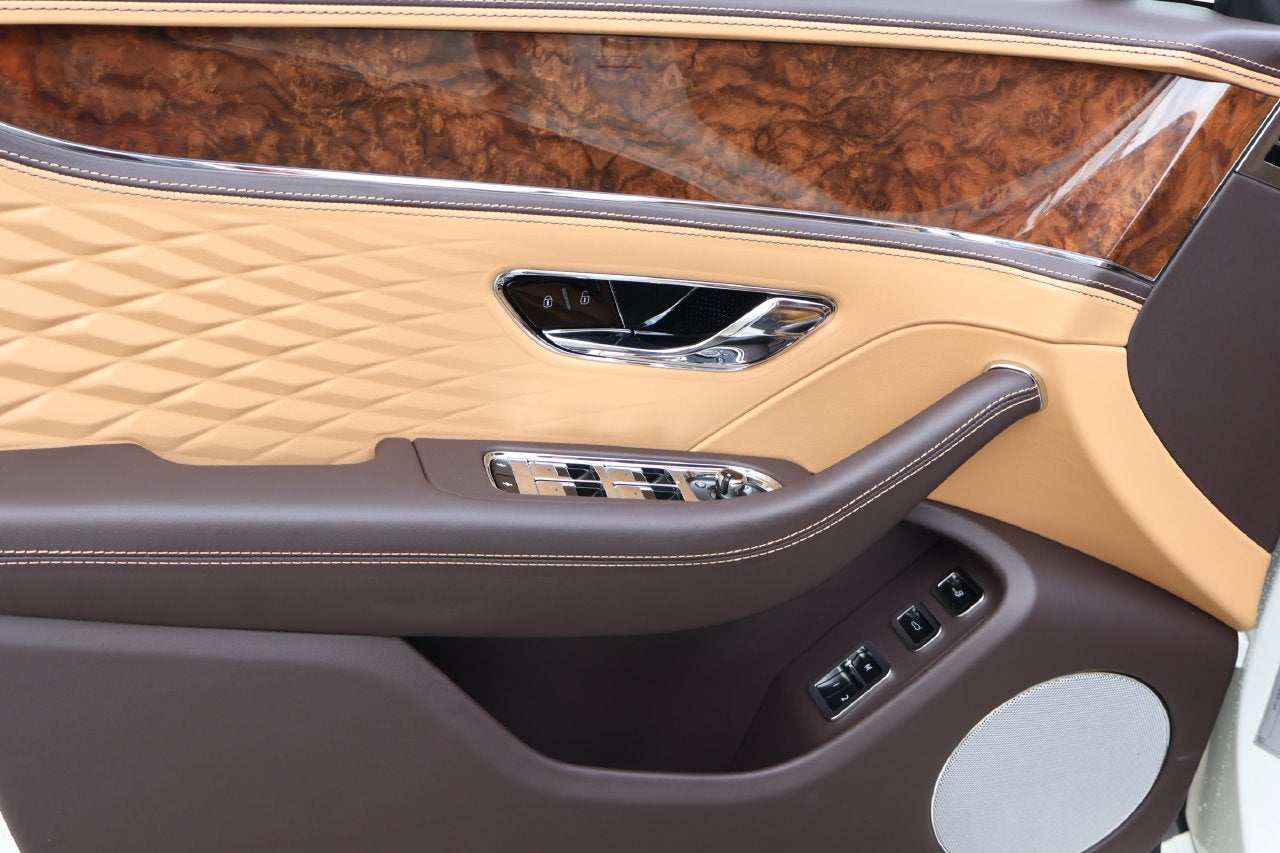 2026 Bentley Flying Spur V8