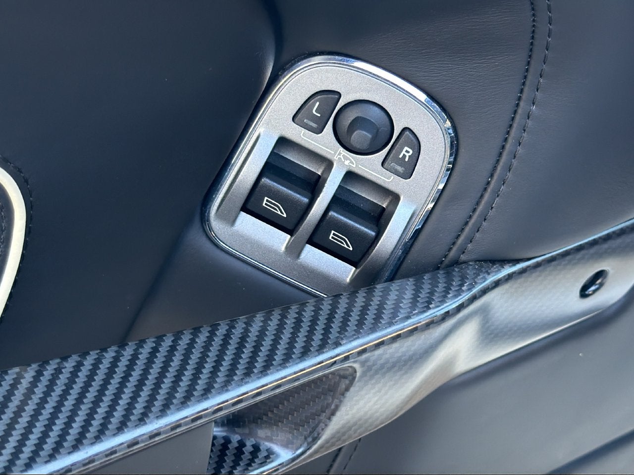2014 Aston Martin DB9 2dr Cpe Auto