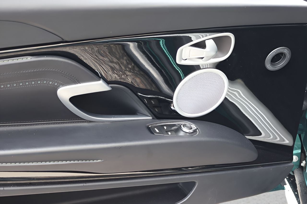 2022 Aston Martin DB11 Volante