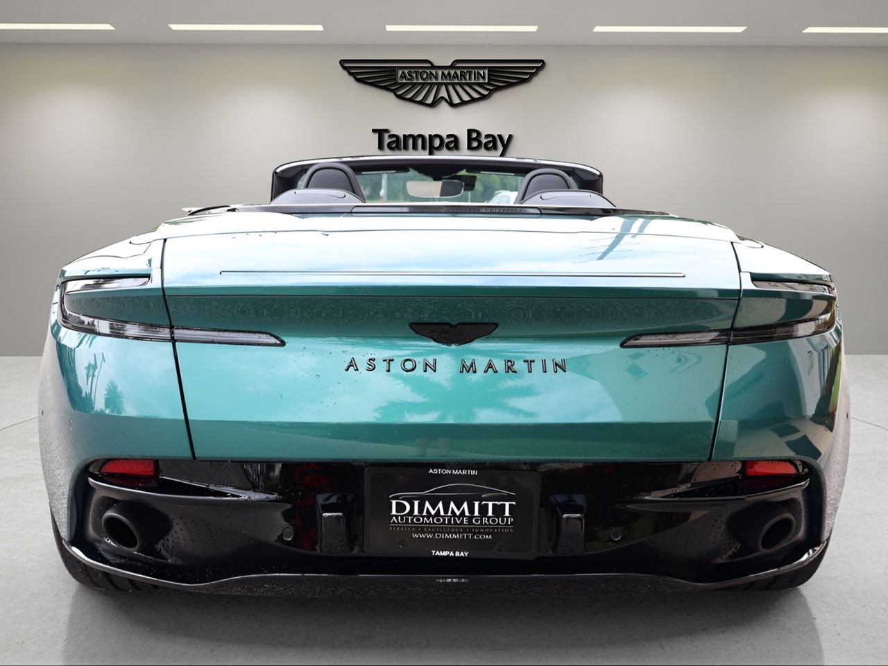 2022 Aston Martin DB11 Volante