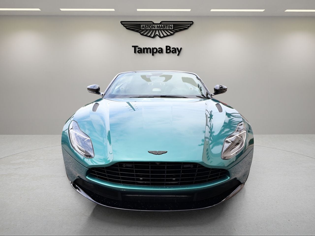 2022 Aston Martin DB11 Volante