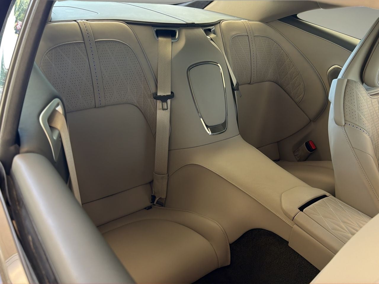 2024 Aston Martin DB12 Coupe