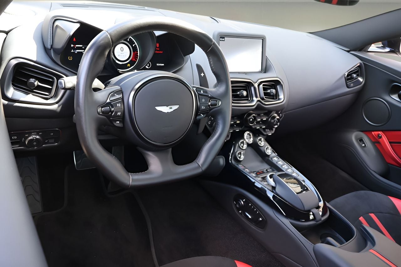 2023 Aston Martin Vantage Base