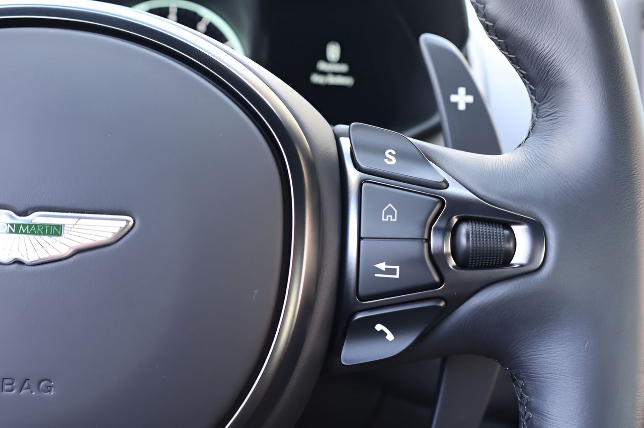 2023 Aston Martin Vantage Base