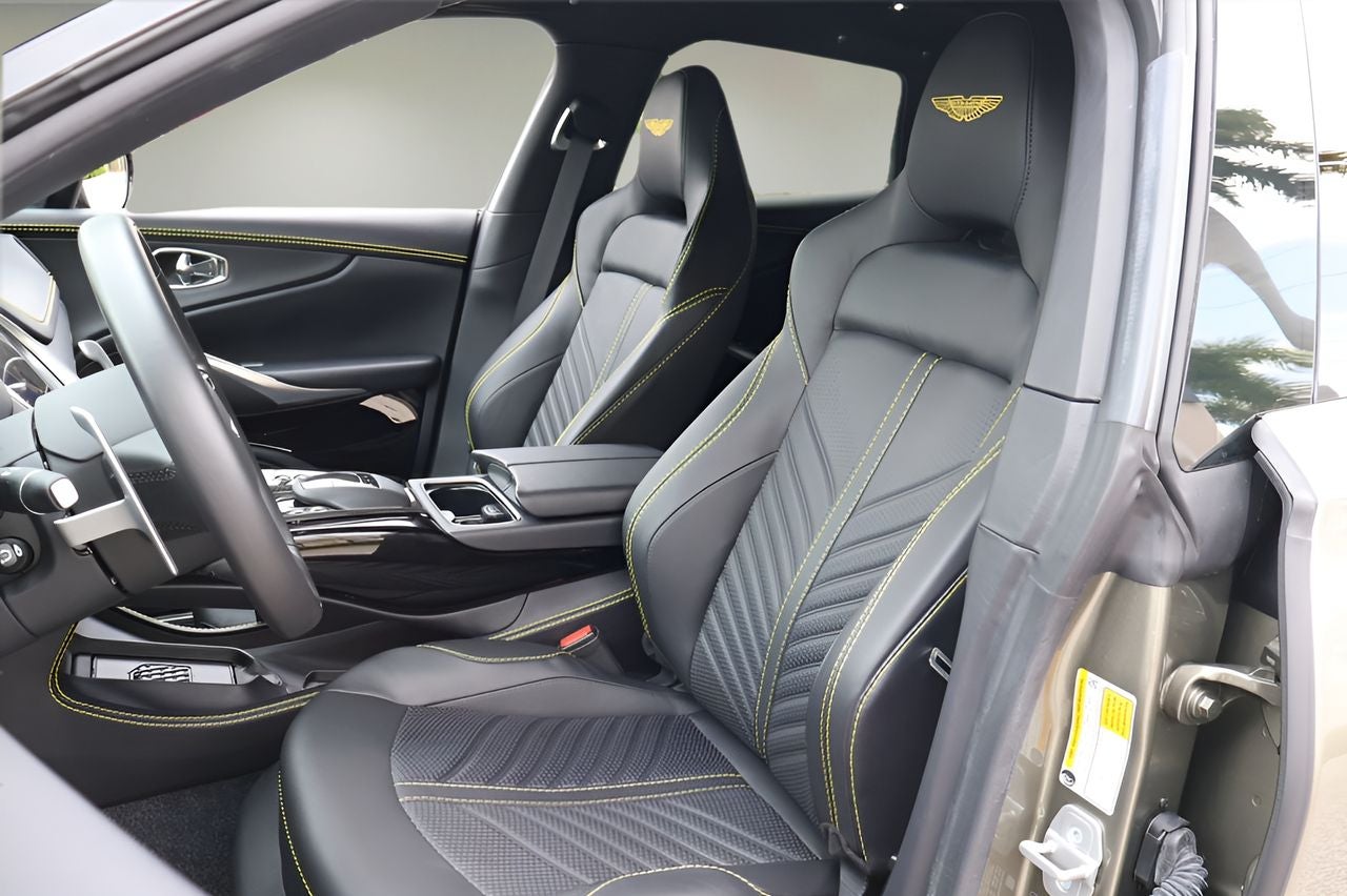 2023 Aston Martin DBX 707