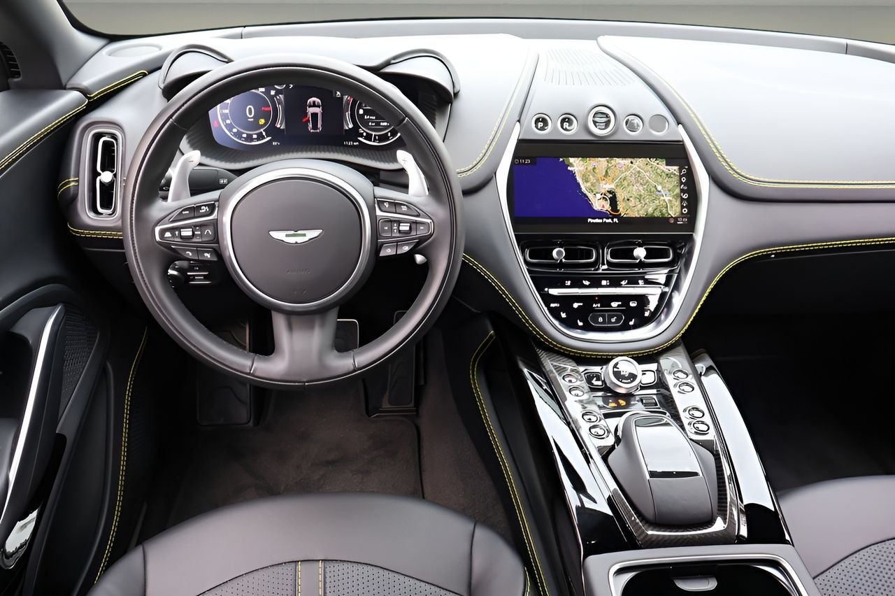 2023 Aston Martin DBX 707