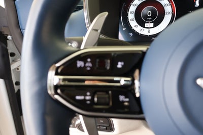 2025 Aston Martin DBX 707