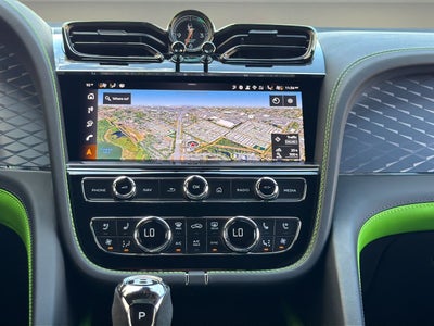 2025 Bentley Bentayga V8