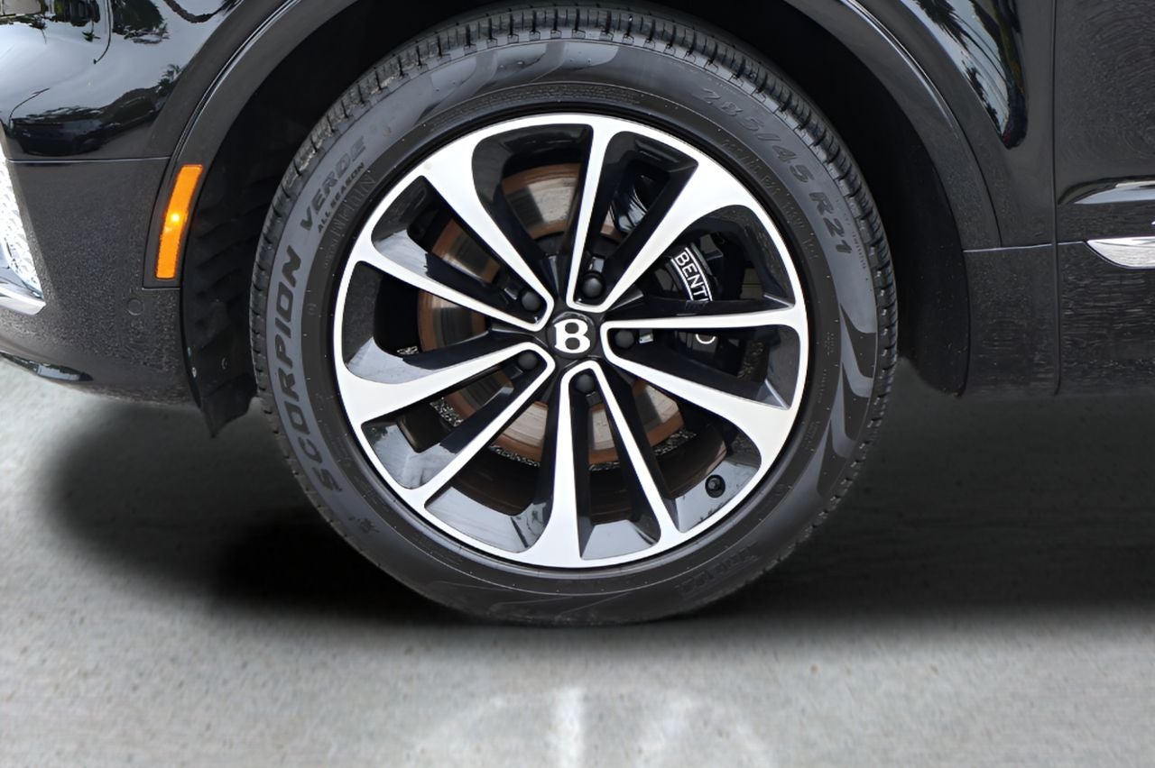 2025 Bentley Bentayga EWB Azure