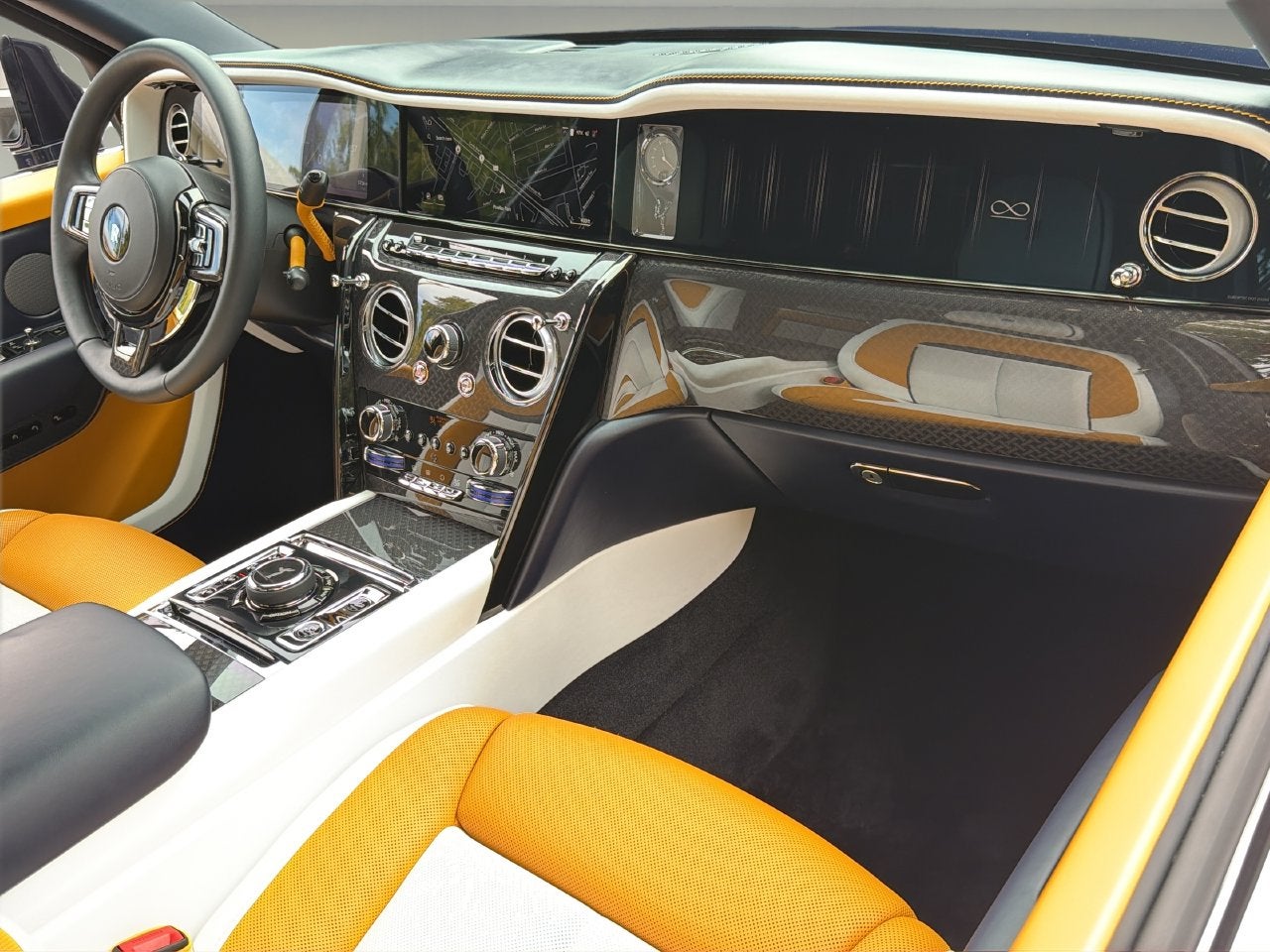 2026 Rolls-Royce Cullinan Black Badge