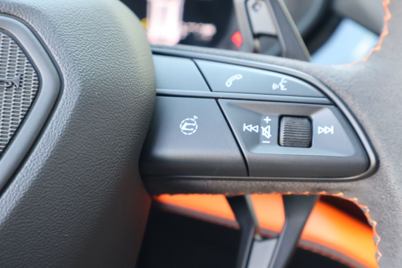 2025 Lamborghini Urus SE