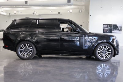 2025 Land Rover Range Rover SE LWB