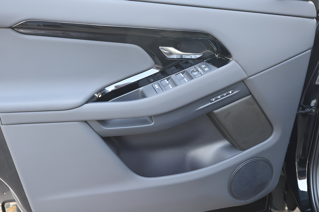 2026 Land Rover Range Rover Evoque Dynamic