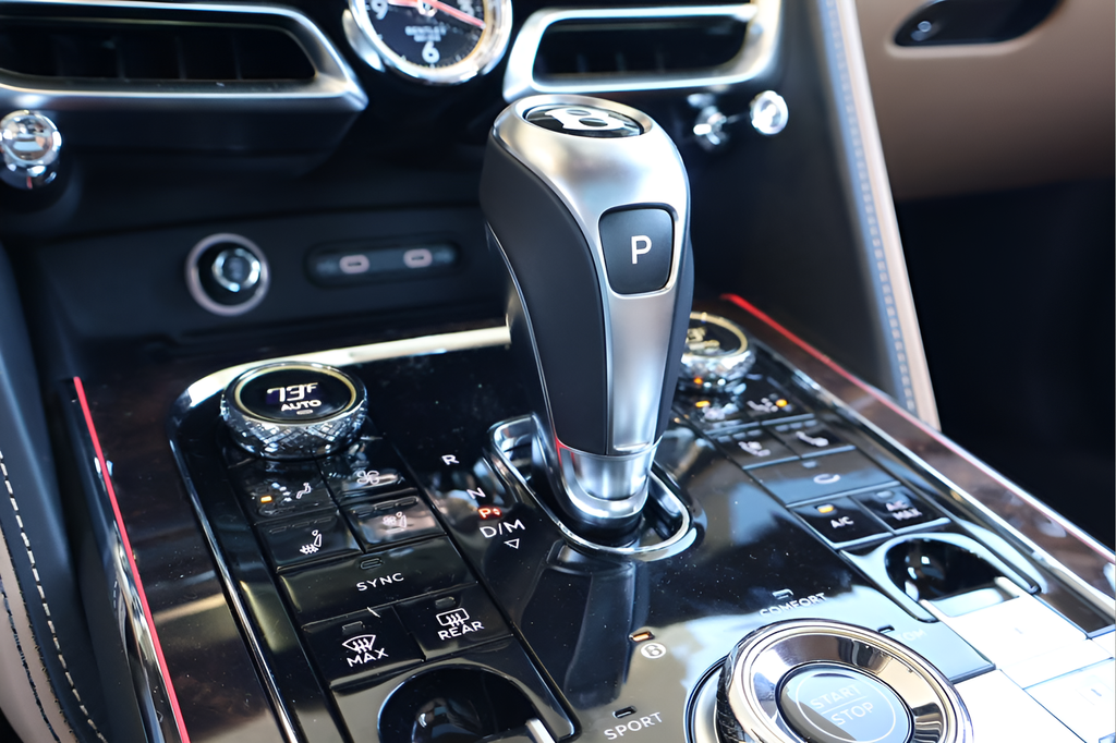 2026 Bentley Flying Spur Azure