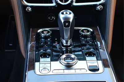 2026 Bentley Flying Spur Azure