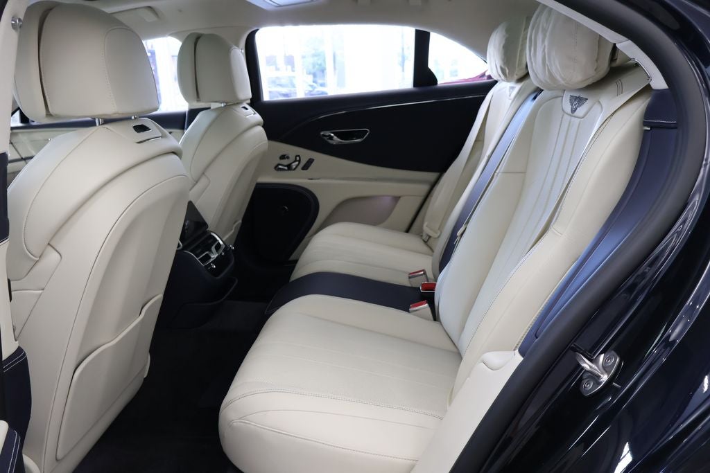 2026 Bentley Flying Spur Base