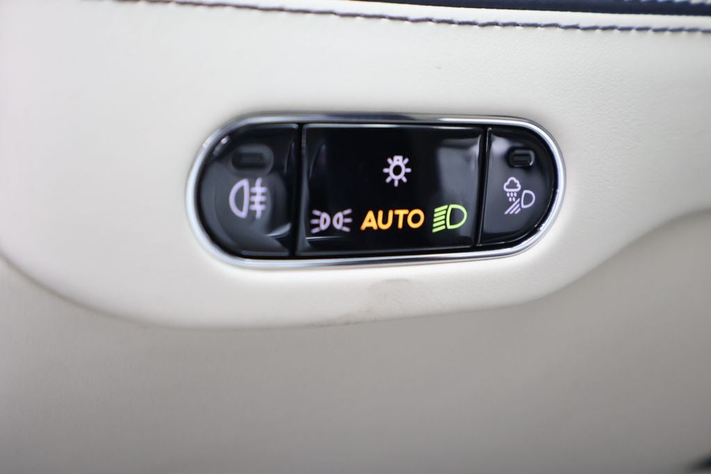 2026 Bentley Flying Spur Base