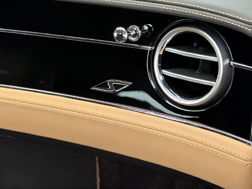 2026 Bentley Continental GT V8