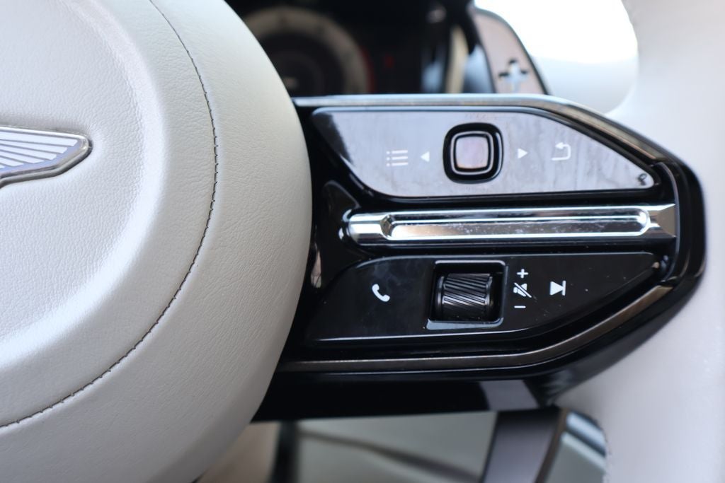 2025 Aston Martin DB12 Coupe