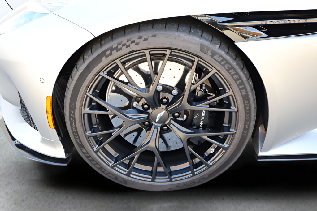 2025 Aston Martin DB12 Coupe