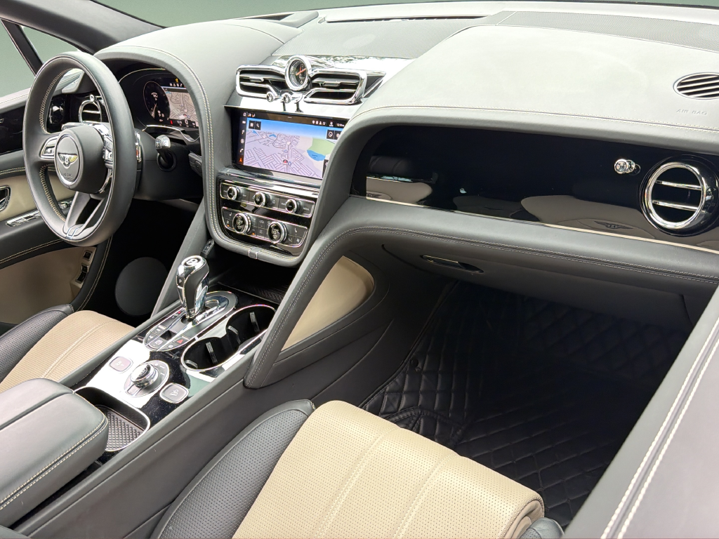 2022 Bentley Bentayga Base