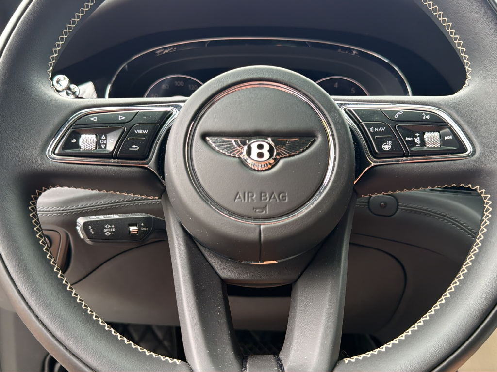 2022 Bentley Bentayga Base
