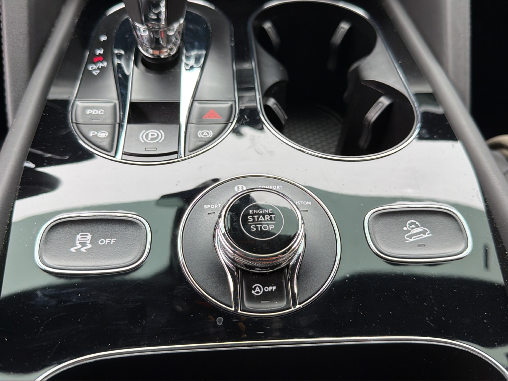 2022 Bentley Bentayga Base