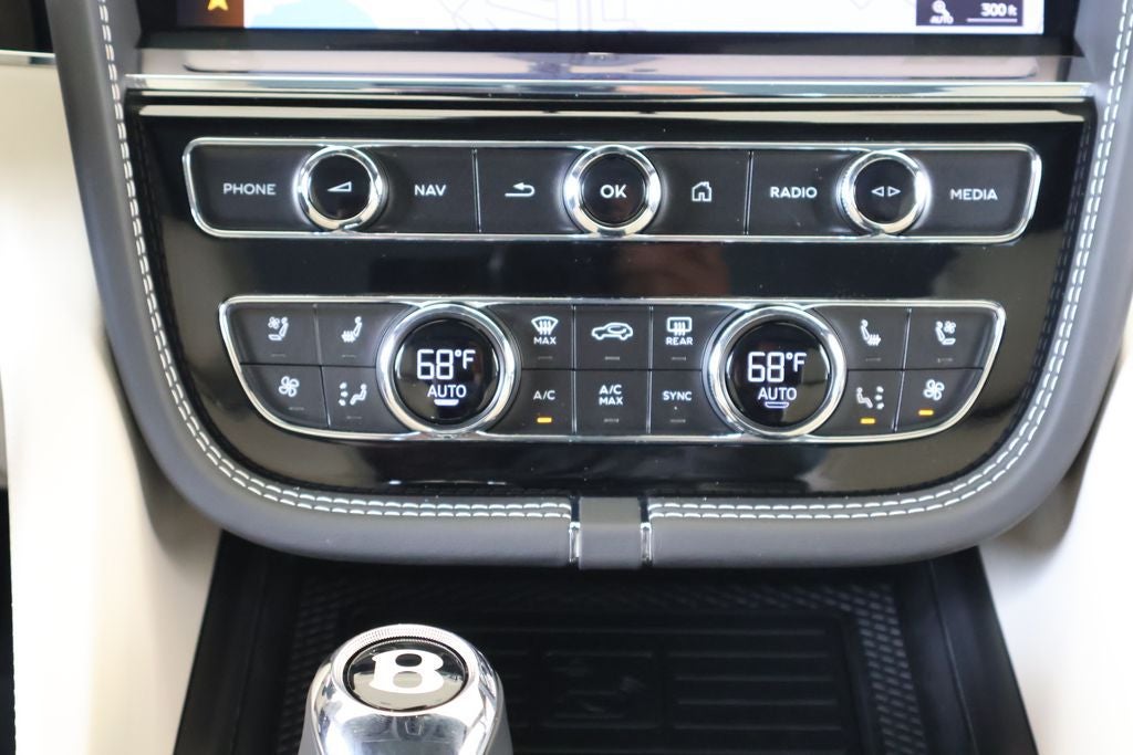 2024 Bentley Bentayga V8