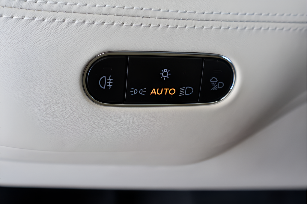 2024 Bentley Bentayga V8