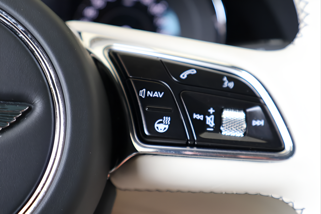 2024 Bentley Bentayga V8