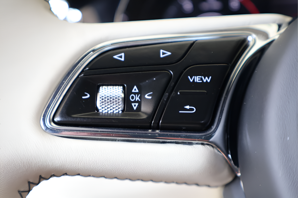 2024 Bentley Bentayga V8