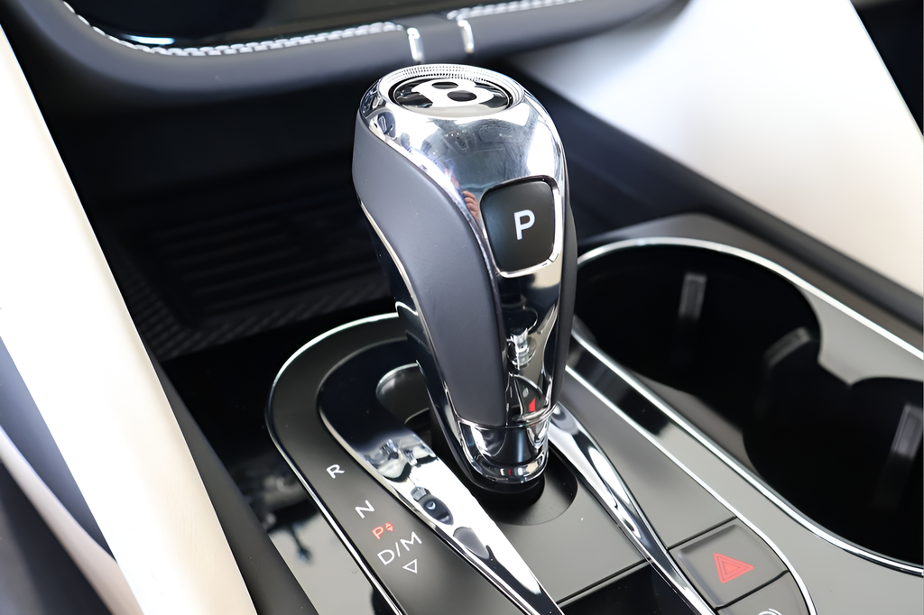 2024 Bentley Bentayga V8