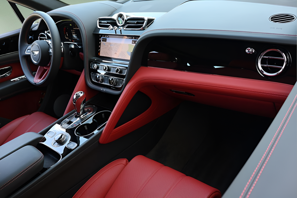 2025 Bentley Bentayga V8