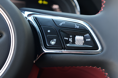 2025 Bentley Bentayga V8
