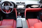 2025 Bentley Bentayga V8