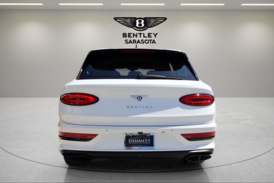 2025 Bentley Bentayga V8