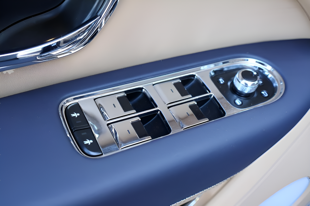 2025 Bentley Bentayga Base