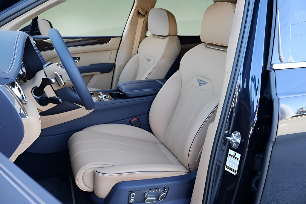 2025 Bentley Bentayga Base