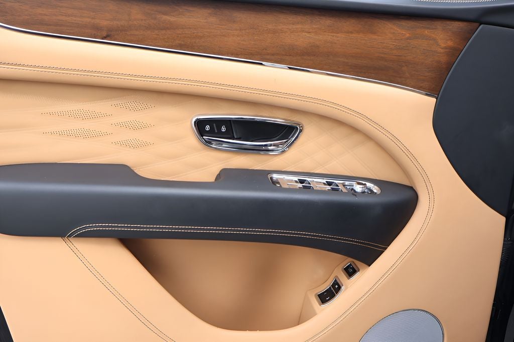 2024 Bentley Bentayga EWB Base