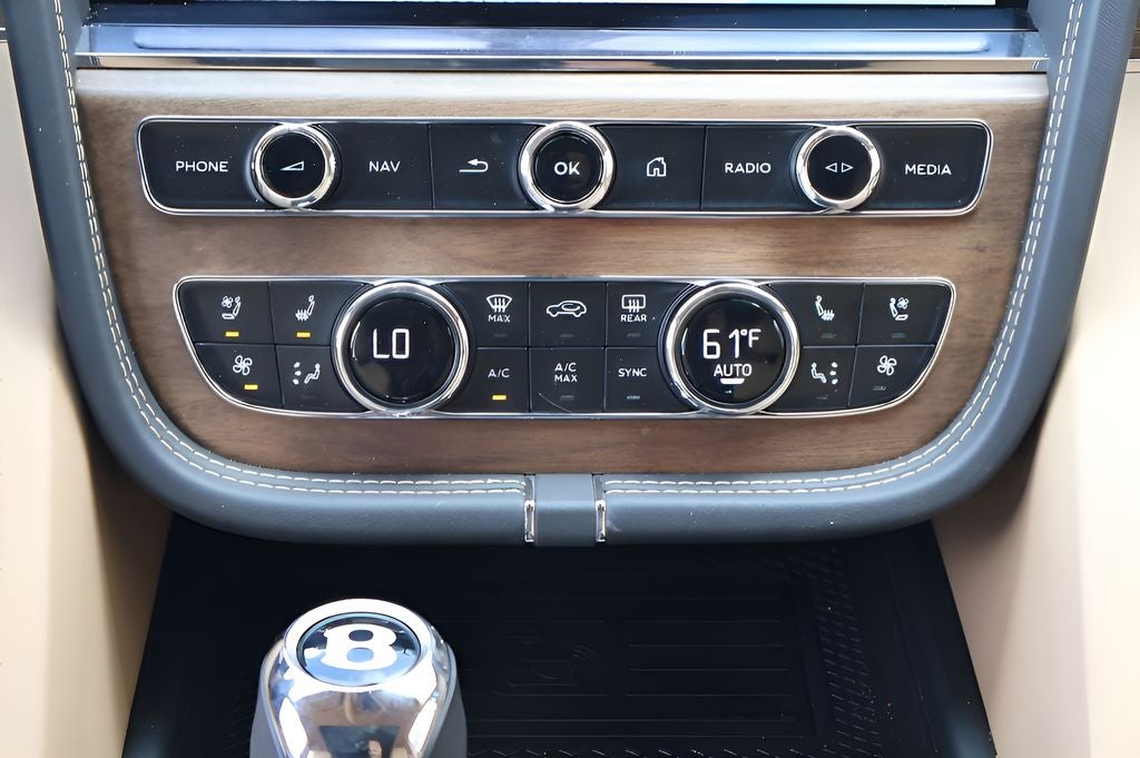 2024 Bentley Bentayga EWB Base