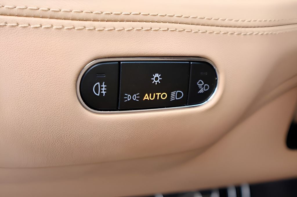 2024 Bentley Bentayga EWB Base